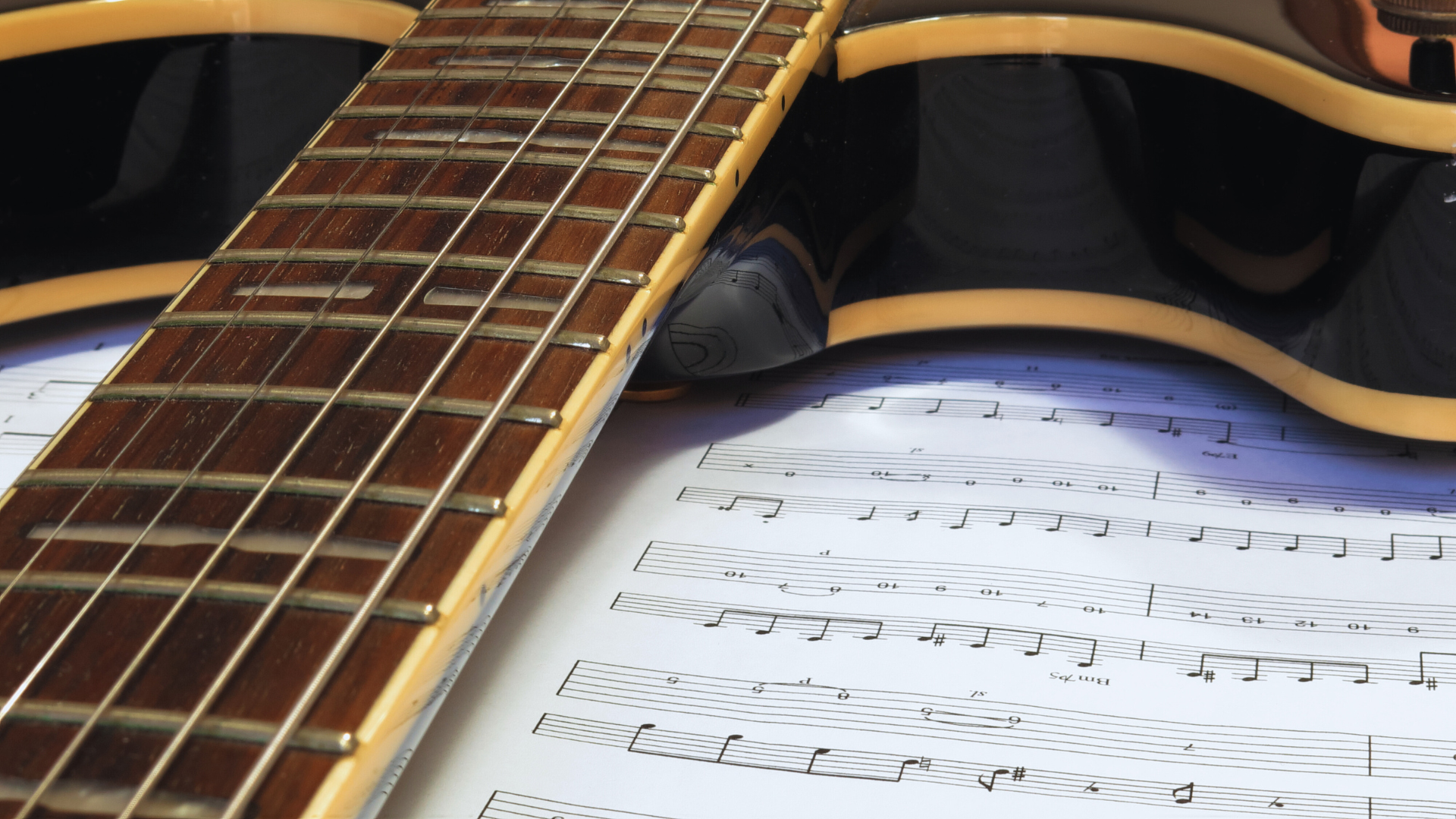 Read more about the article A Guide to Understanding Jazz Chord Progressions for Musicians and Composers